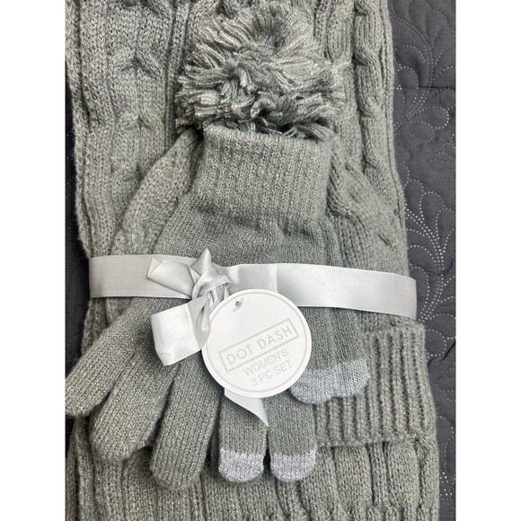 Dot Dash 3pc Cable Knit Pom Pom Hat, Gloves & Scarf Gray NWT Fall Winter Chic - Picture 3 of 6